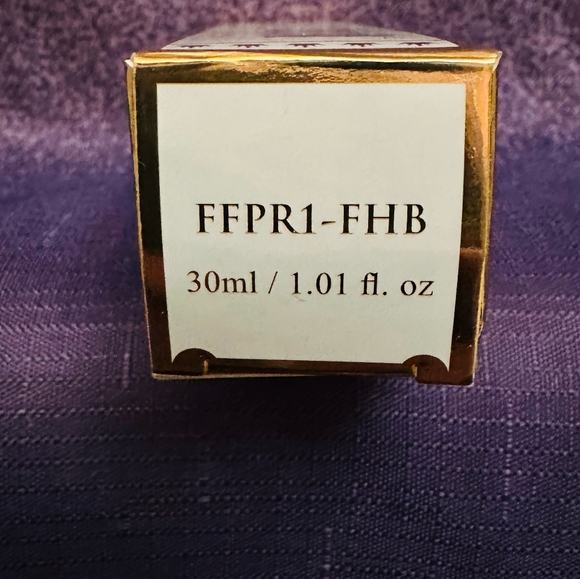 F.A.R.A.H. Smooth Focus Face Primer - Picture 3 of 3